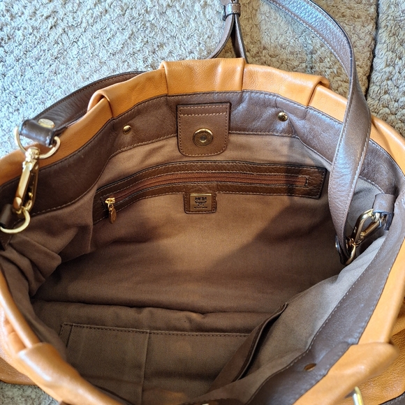 MCM Crossbody Tote Shoulder Bag Cognac Brown Leather Tote Handle - Picture 4 of 9